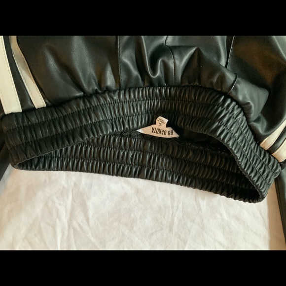 Outfit - Picture 5 of 6